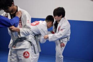 Boost your strength & confidence with Gracie Barra Manhattan Beach Jiu-Jitsu. Programs for all ages & levels. Transform your life today!